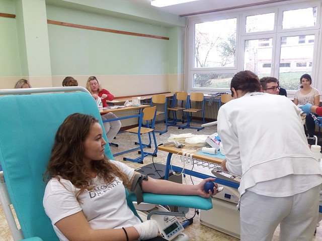 štvrtok, 19. októbra 2017 8:51:42