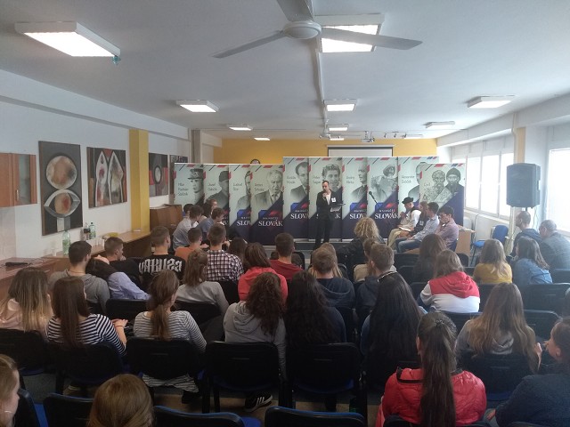 piatok, 12. apríla 2019 11:41:02