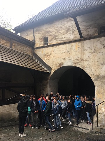 štvrtok, 9. mája 2019 11:18:40