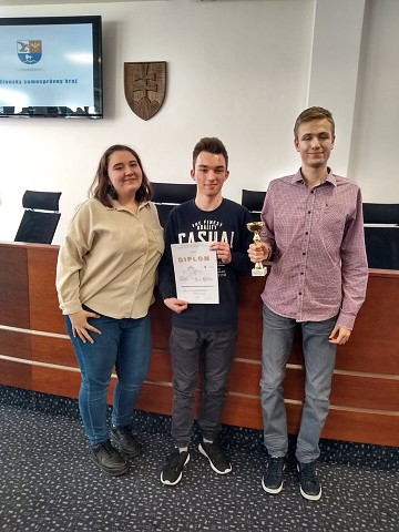 štvrtok, 4. apríla 2019 13:18:04