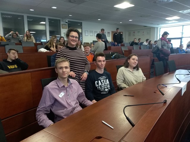 streda, 27. marca 2019 9:23:27