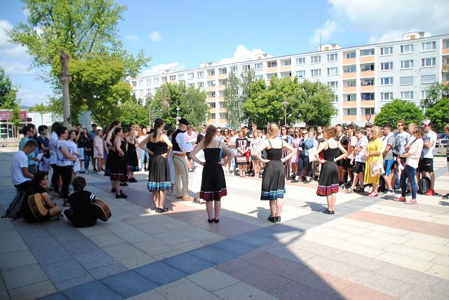 štvrtok, 6. júna 2019 10:56:21