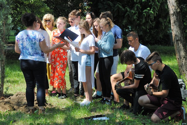 štvrtok, 6. júna 2019 11:16:02