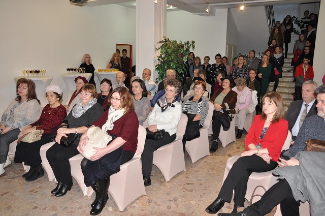 štvrtok, 17. januára 2019 17:27:42