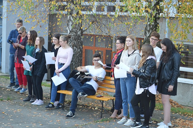 štvrtok, 24. októbra 2019 8:26:34