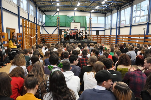 piatok, 20. decembra 2019 10:13:45